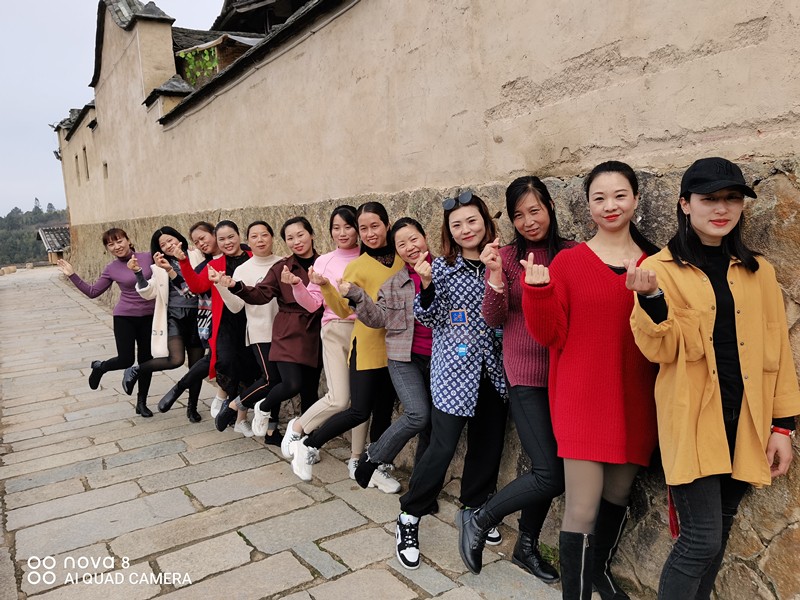 12、星空体育（China）官方网站星空体育（China）官方网站组织女职工春游活动_副本.jpg